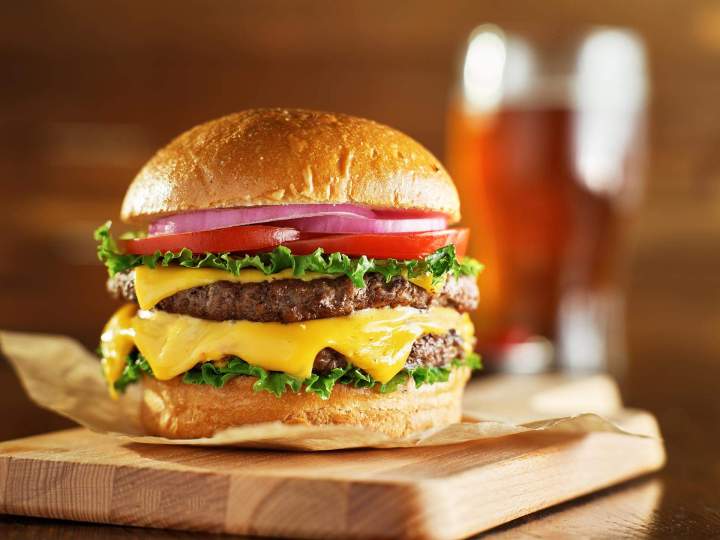 Nos burgers sont tout simplement un pur régal. Venez les déguster dans notre restaurant à La Réunion